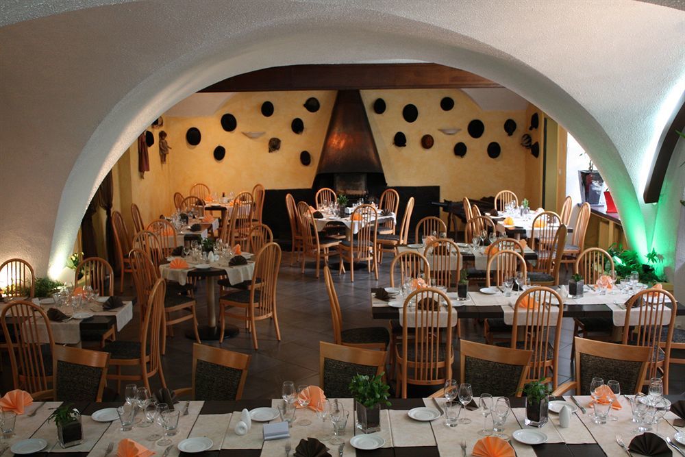 Savoy Hotel&Restaurant Saint-Michel-de-Maurienne Exterior foto